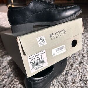 Kenneth Cole Reaction Men's Black Oxfords